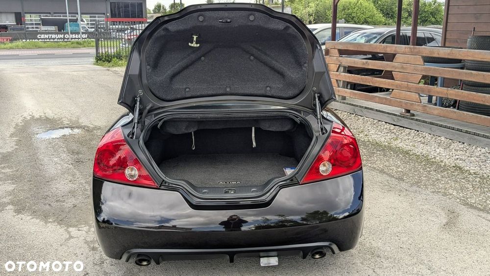 Nissan Altima - 37