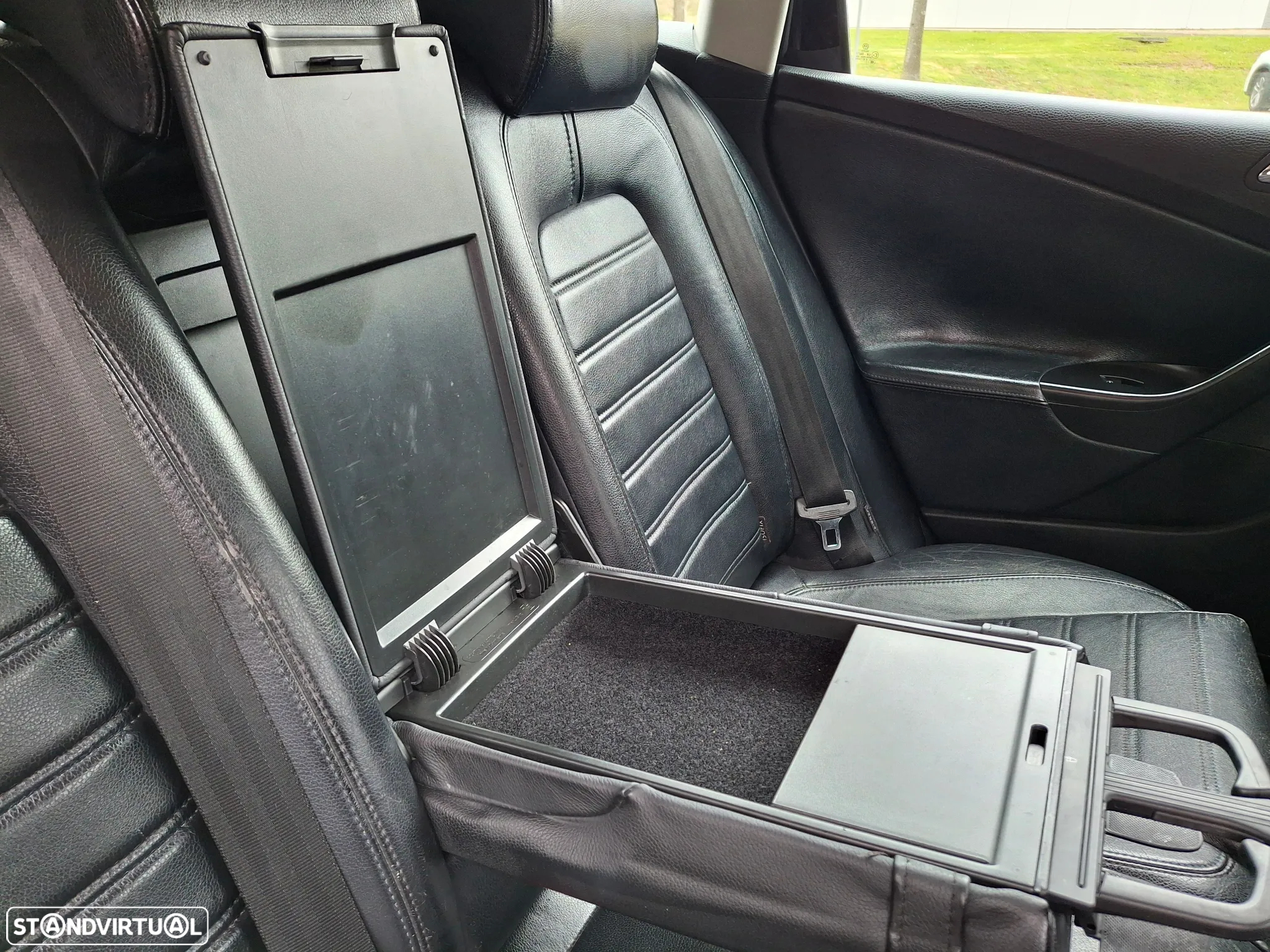VW Passat 2.0 TDI Sport DSG - 14