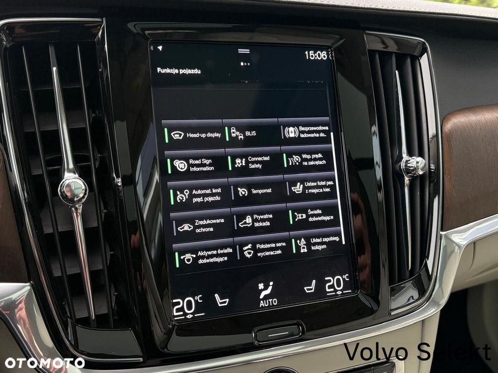 Volvo V90 Cross Country - 27