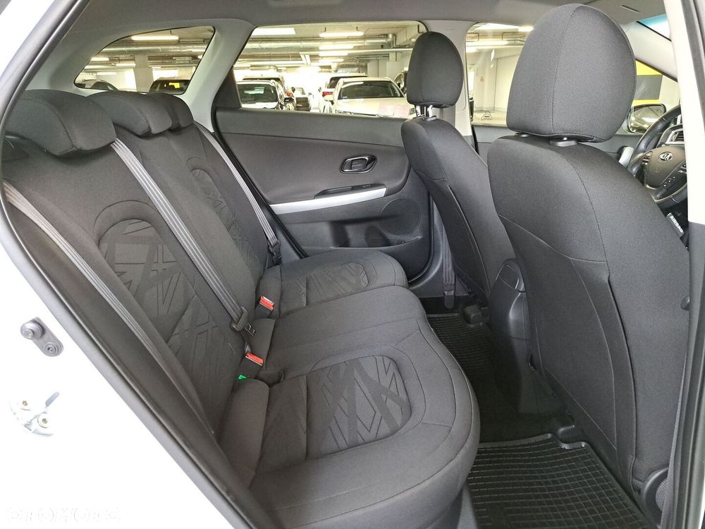 Kia Ceed - 14