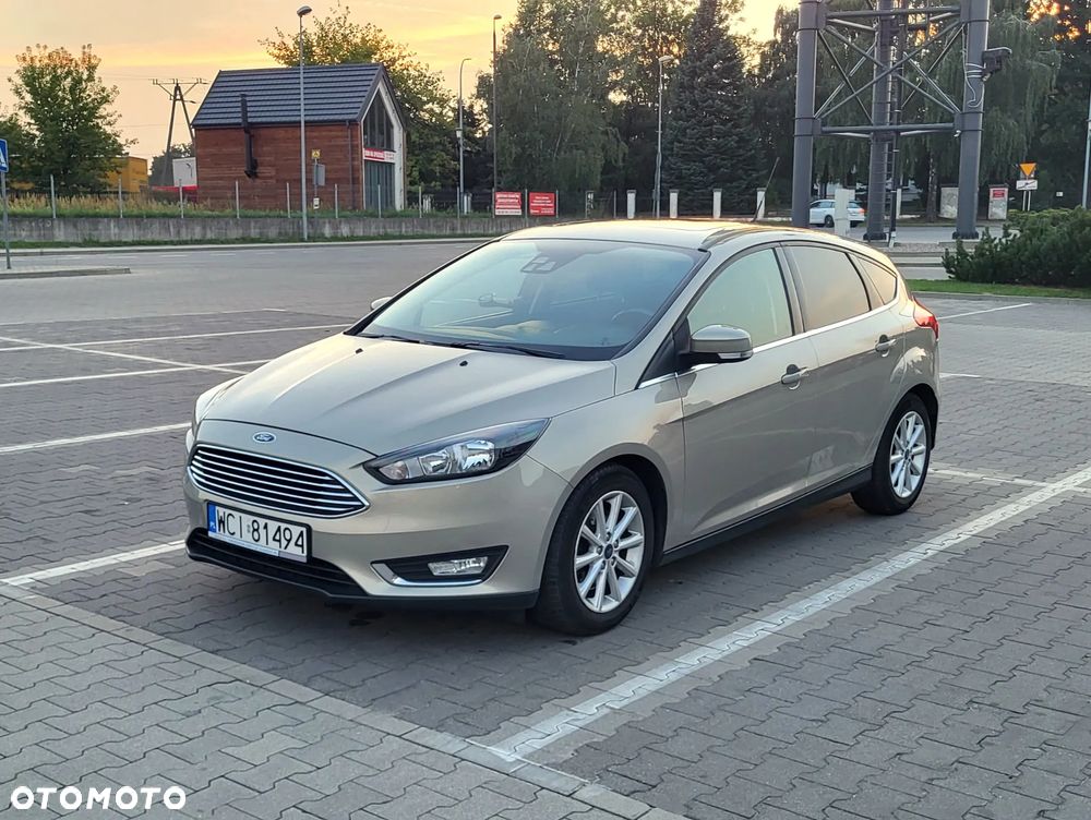 Ford Focus 1.5 EcoBoost STart-Stopp-System TITANIUM - 2
