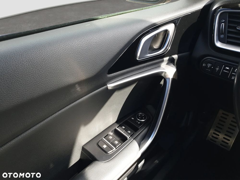 Kia Ceed 1.5 T-GDI L Business Line - 13