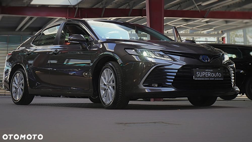 Toyota Camry - 2