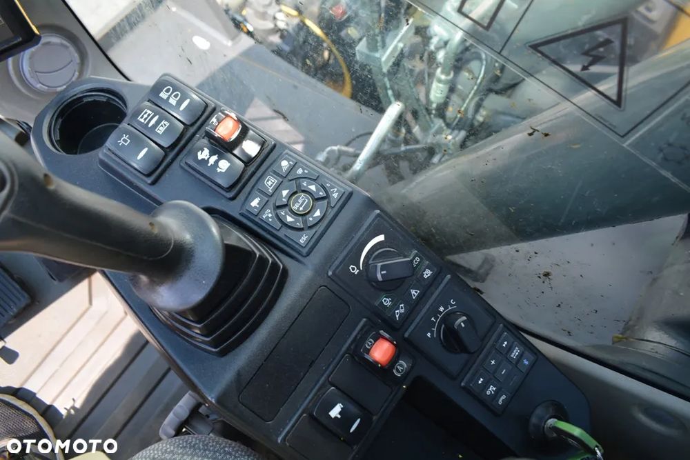 Volvo VOLVO EW160E SUPER STAN z osprzętem - 24