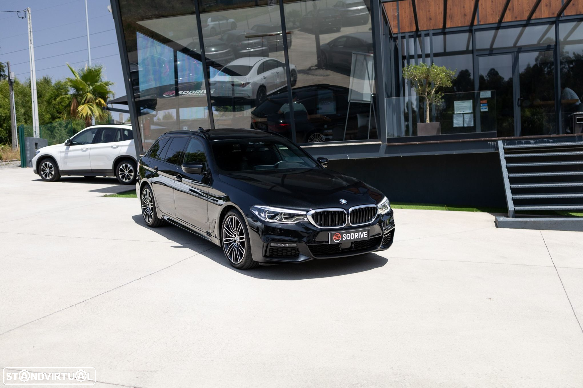 BMW 540 d xDrive Pack M Auto - 16
