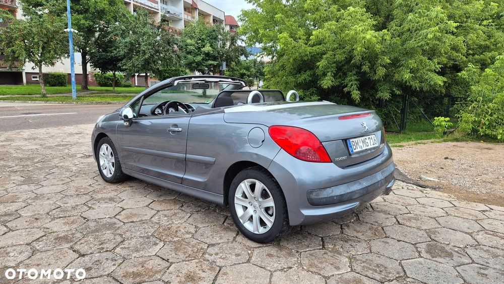 Peugeot 207 CC - 6