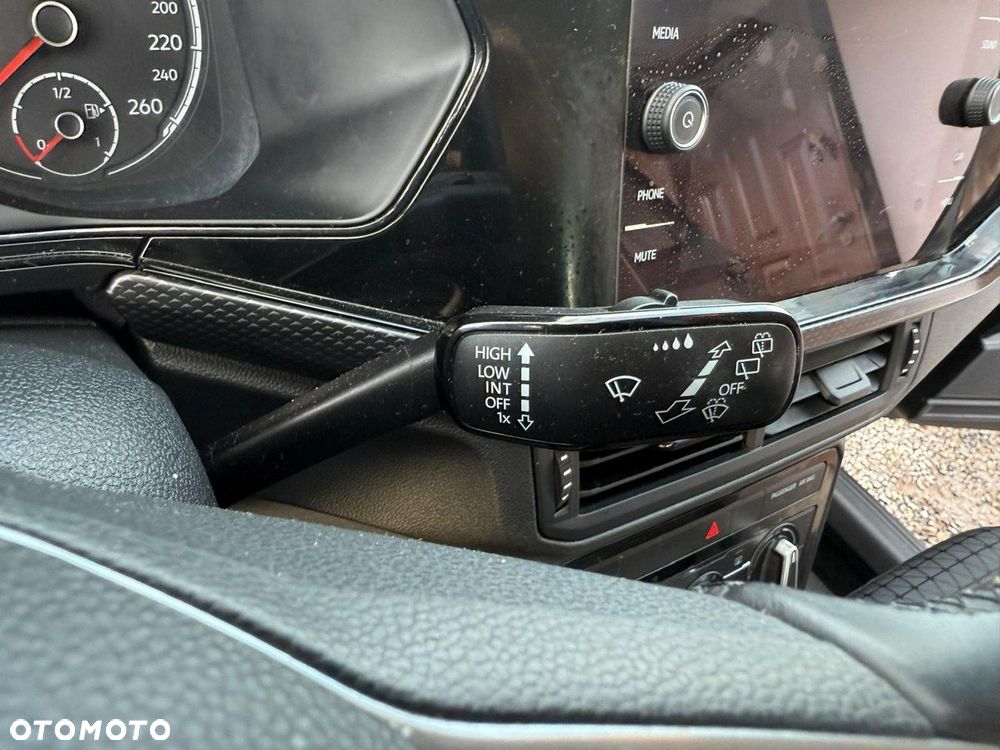 Volkswagen T-Cross - 23