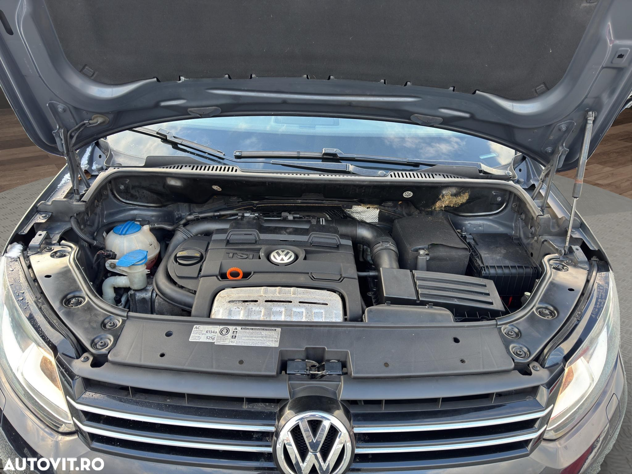 Volkswagen Touran 1.4 TSI MATCH - 17