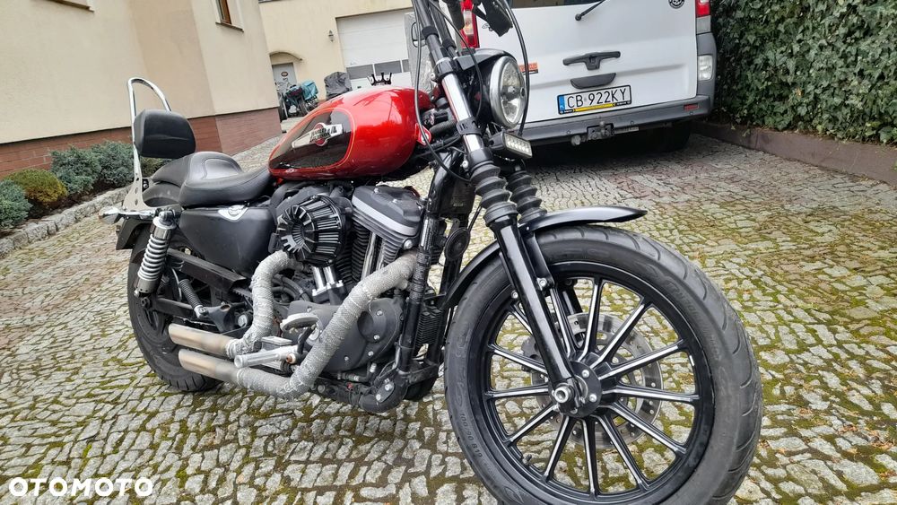 Harley-Davidson Sportster Custom 883C - 2