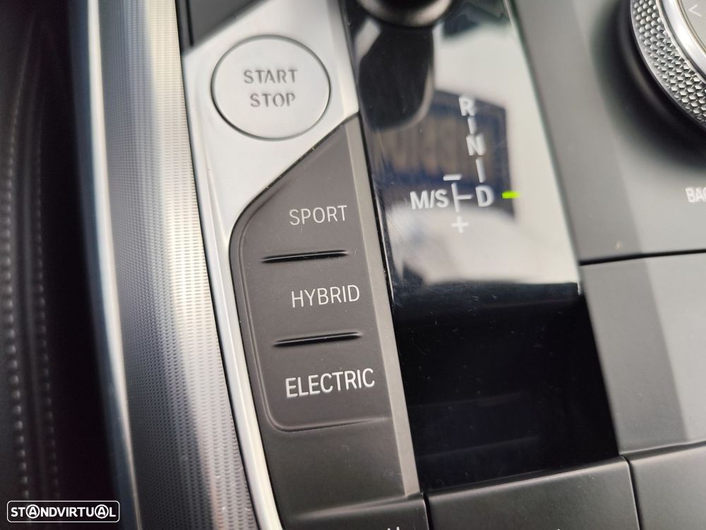 BMW 330 e Line Sport Auto - 40