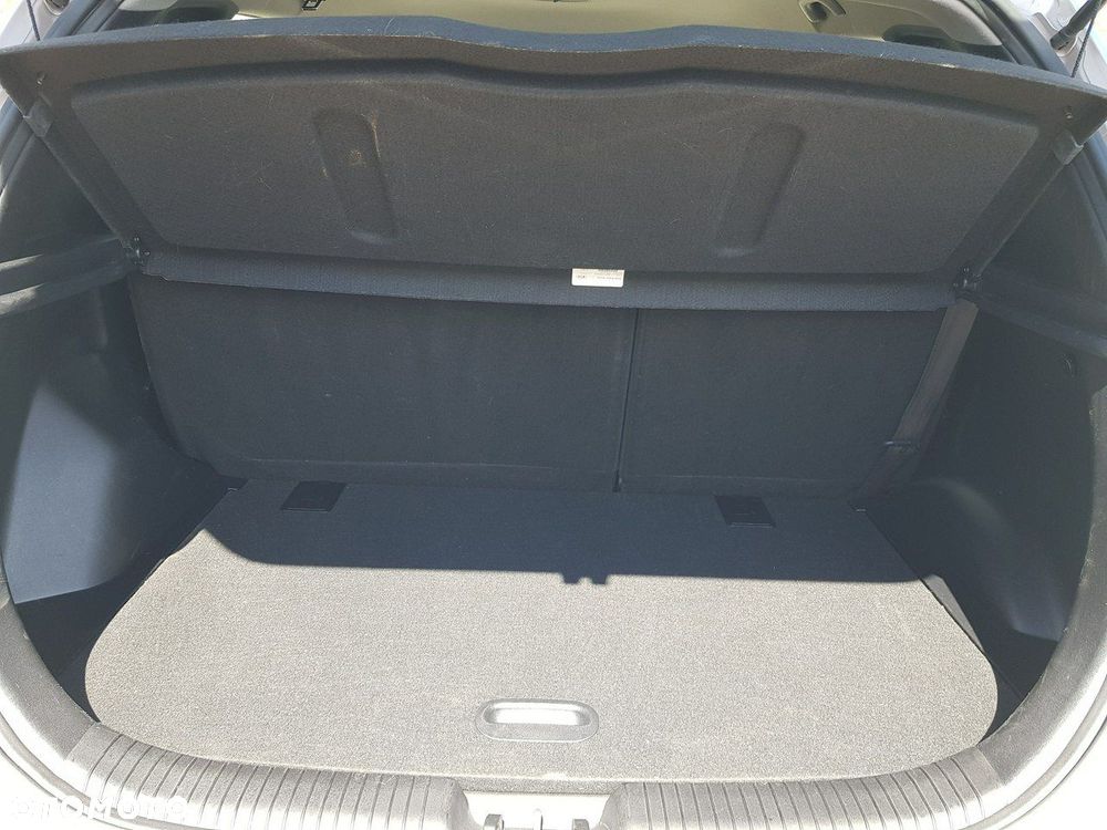 Hyundai ix20 1.6 Comfort - 14