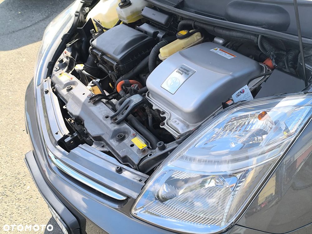 Toyota Prius 1.5 VVT-i Sol - 11
