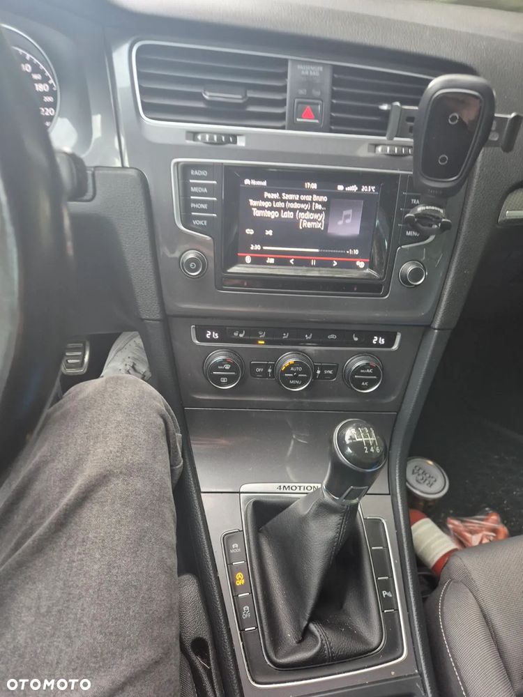Volkswagen Golf 1.6 TDI BMT Highline - 12