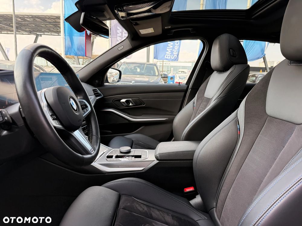BMW Seria 3 320d xDrive M Sport sport - 28