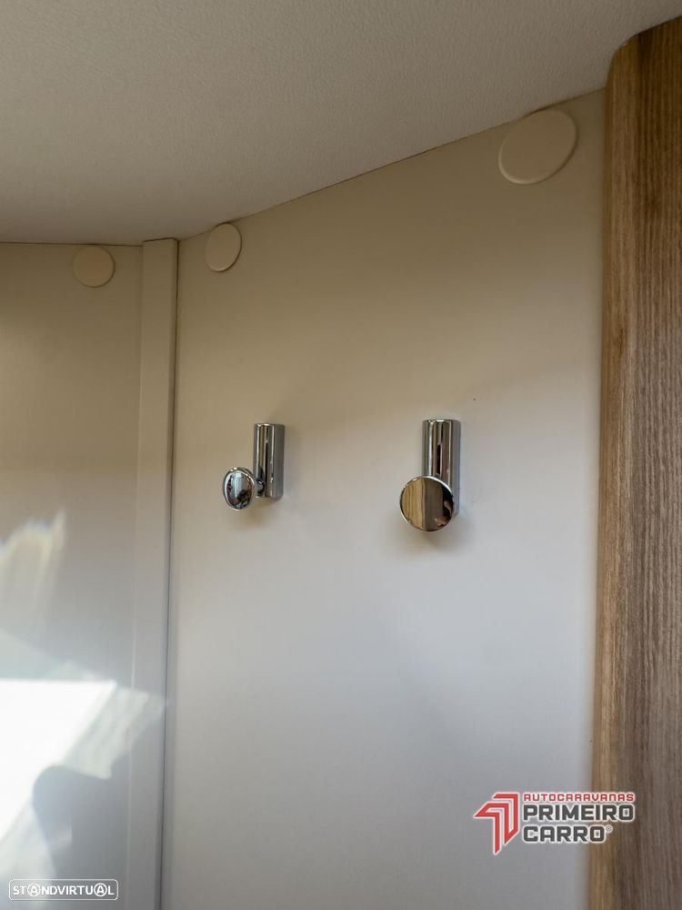 Bavaria Style I740 c.central e basculante - 24