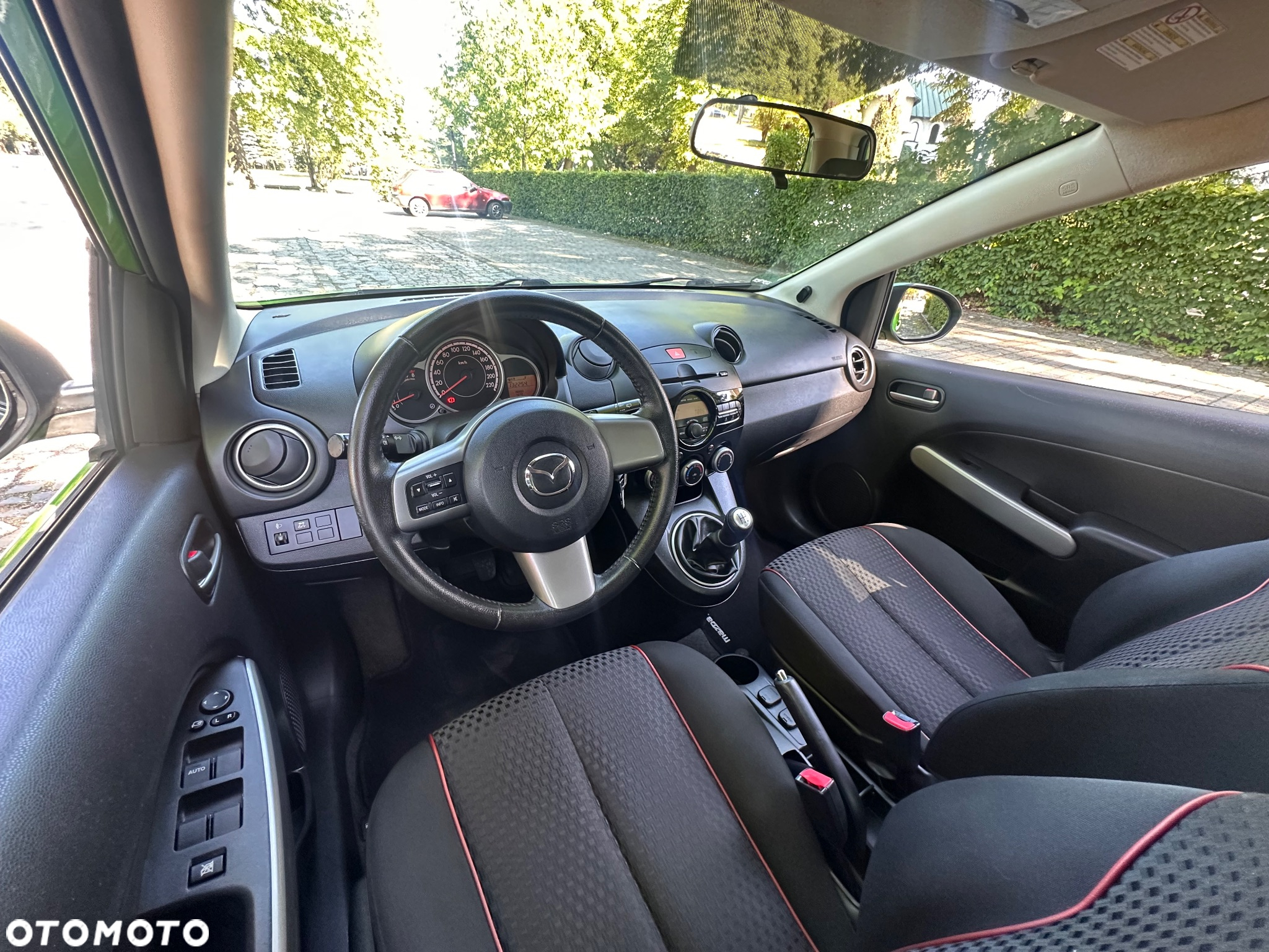 Mazda 2 1.3 MZR Active - 13