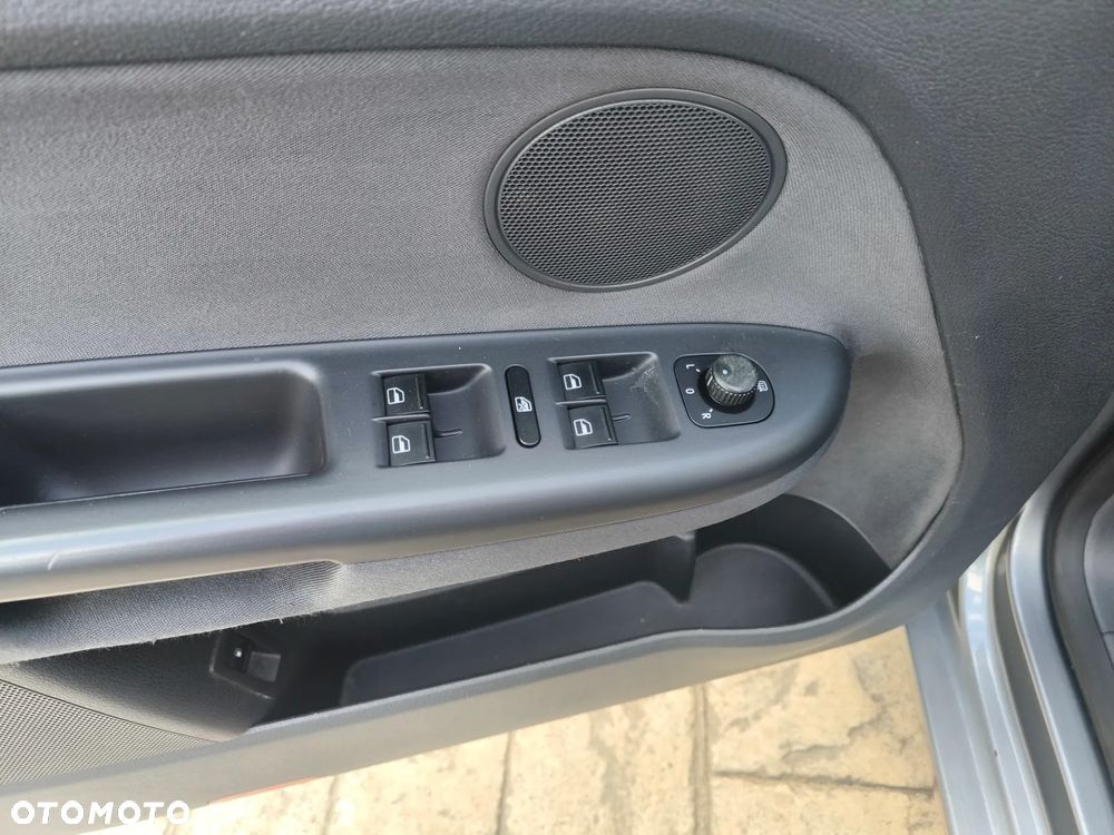 Volkswagen Golf Plus 1.6 Automatik Tour - 18