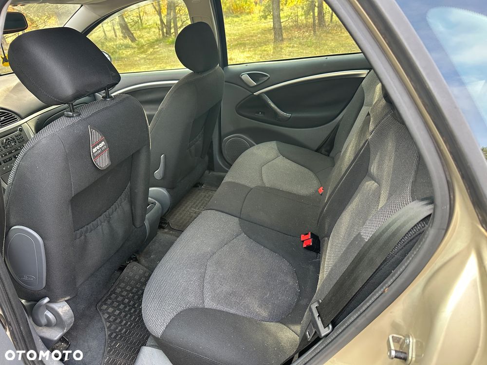 Citroën C5 Tourer 1.8 16V Style - 7