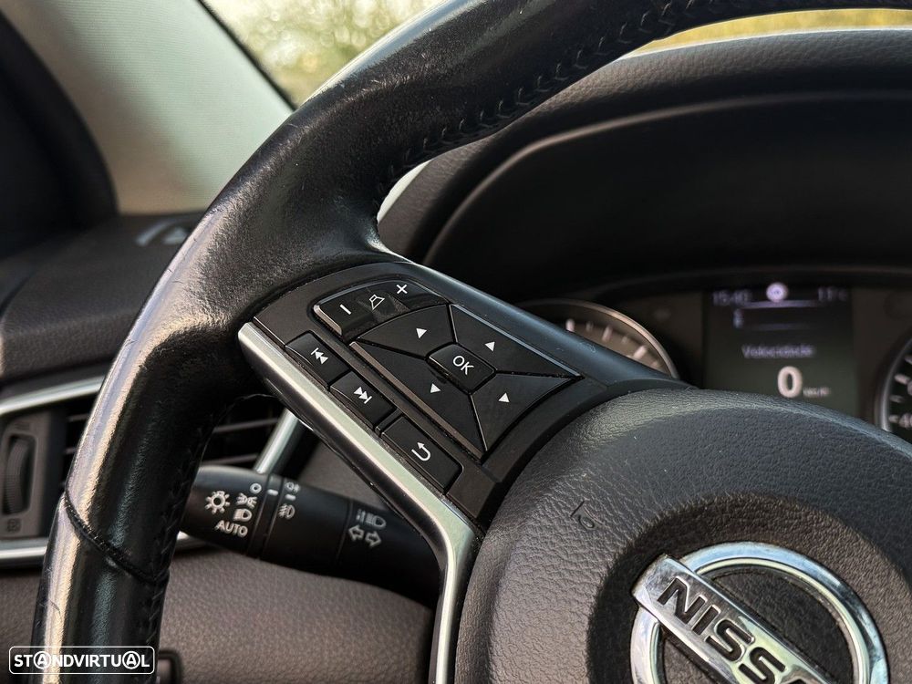 Nissan Qashqai 1.5 dCi N-Connecta - 22