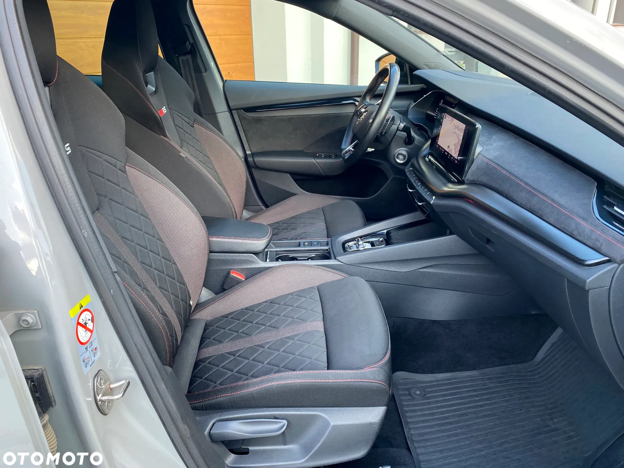 Skoda Octavia 2.0 TDI RS DSG - 37