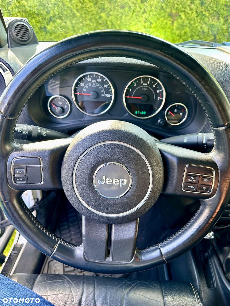 Jeep Wrangler - 19