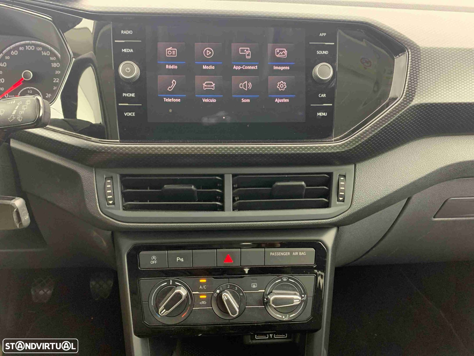 VW T-Cross 1.0 TSI Life - 9