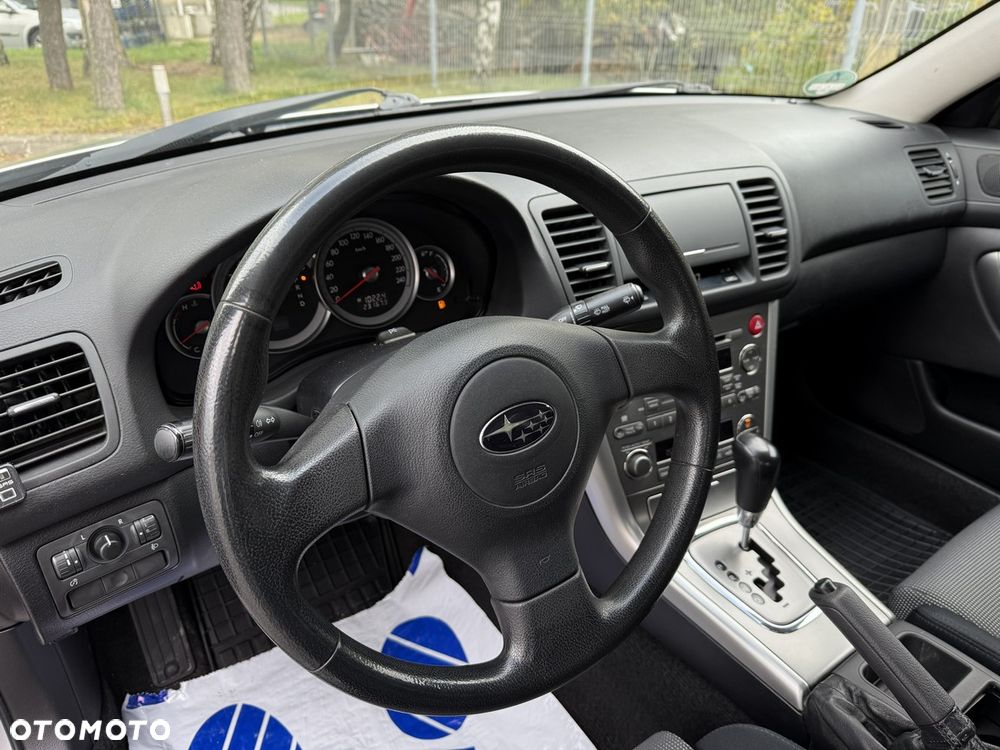 Subaru Legacy 2.0i AT - 22