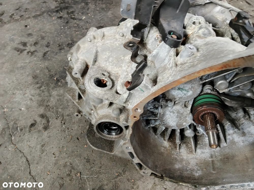 Skrzynia biegów renault Trafic 1.6 pf6040 - 4