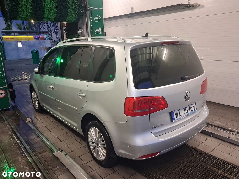 Volkswagen Touran 1.6 TDI DPF BlueMotion Technology Highline - 2