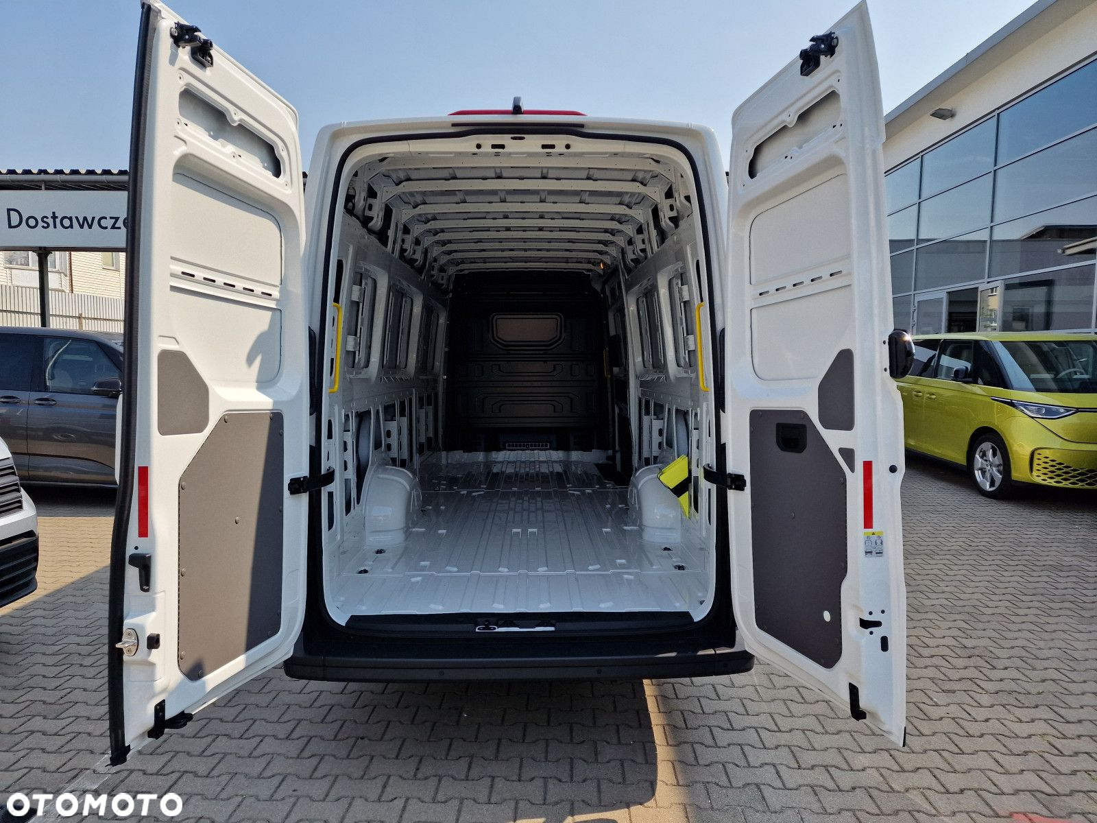 Volkswagen Crafter 2.0 TDI Manual - 9