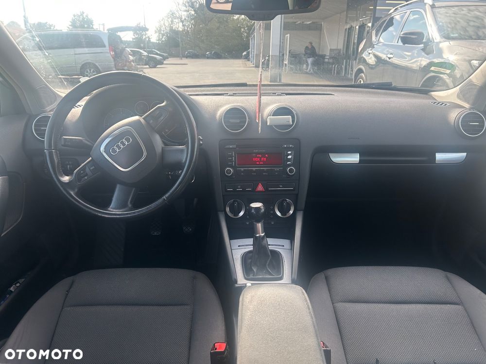 Audi A3 Sportback 1.9 TDI Ambition - 4