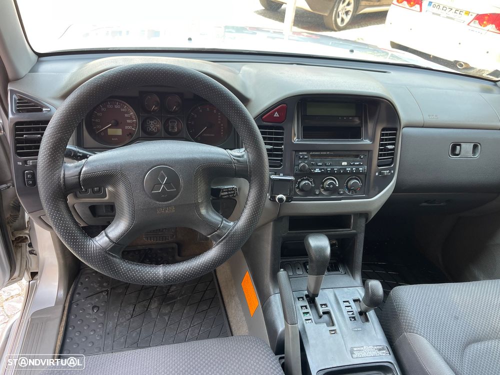 Mitsubishi Pajero 3.2 DI-D GLS ABS+CA - 9