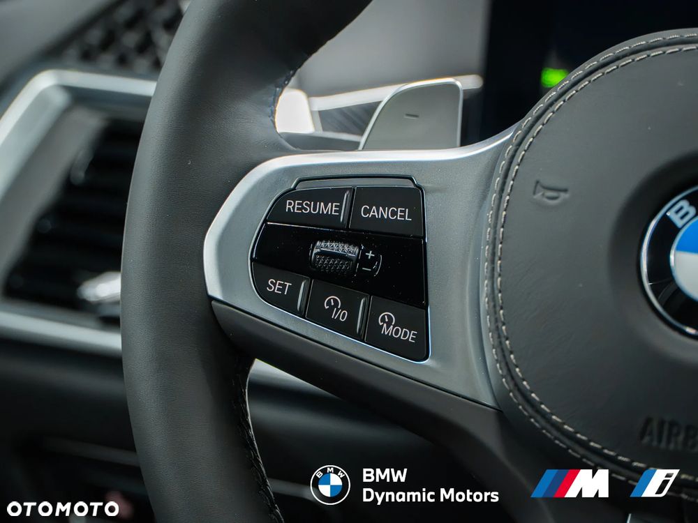 BMW X7 xDrive40i - 28