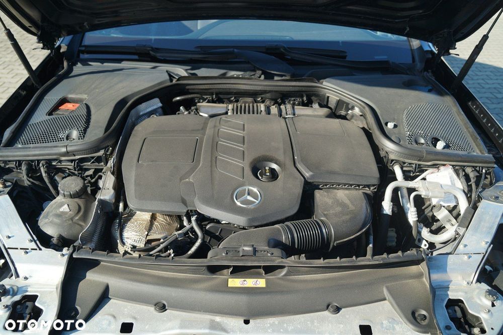 Mercedes-Benz Klasa E - 28