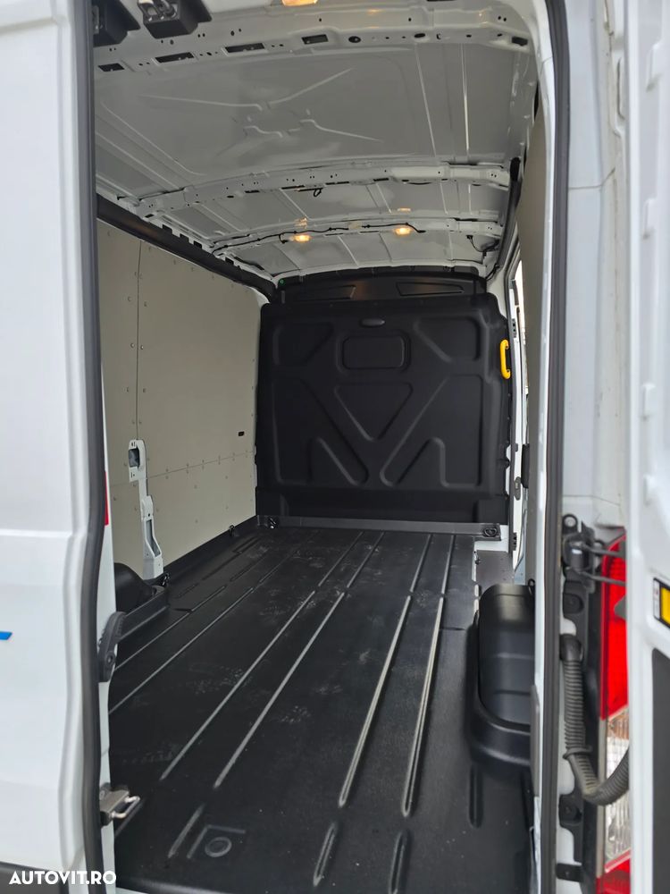 Ford Transit - 6