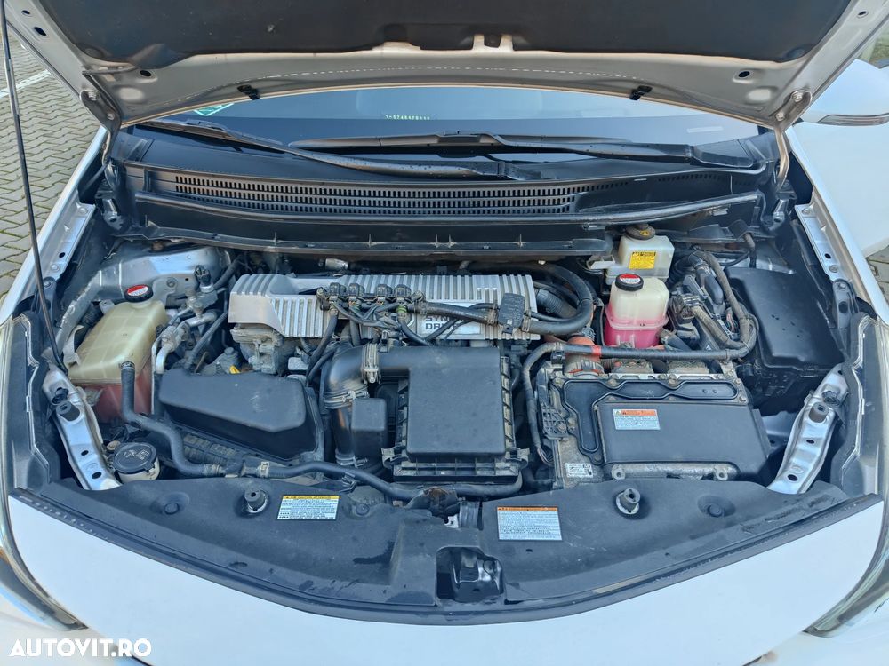 Toyota Prius+ (Hybrid) Comfort - 27