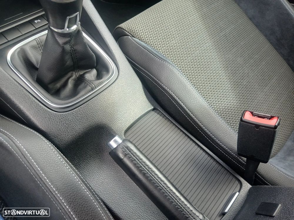 VW Scirocco 2.0 TDI Sport - 39