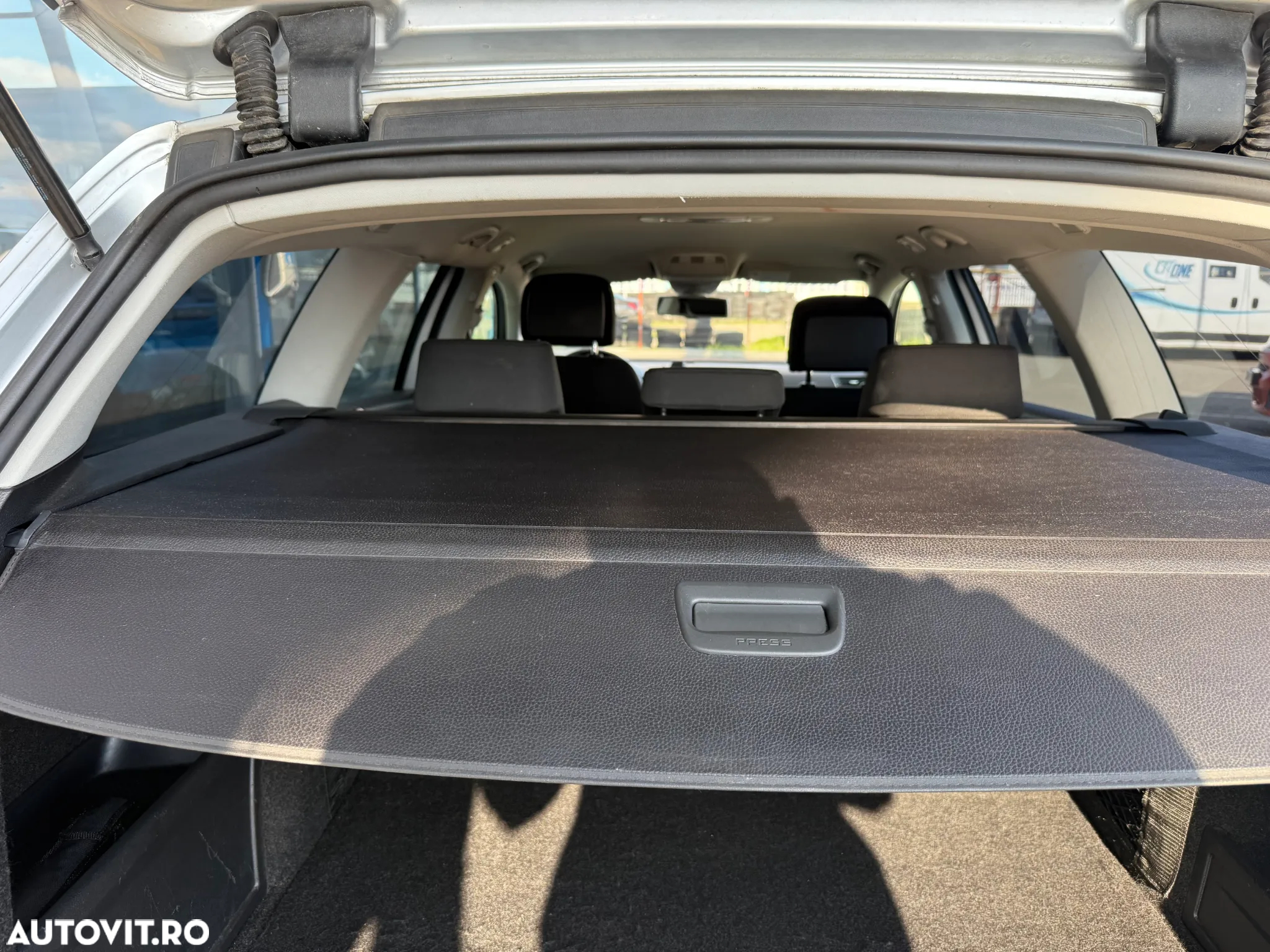 Volkswagen Passat Variant 2.0 TDI BlueMotion Technology Highline - 7