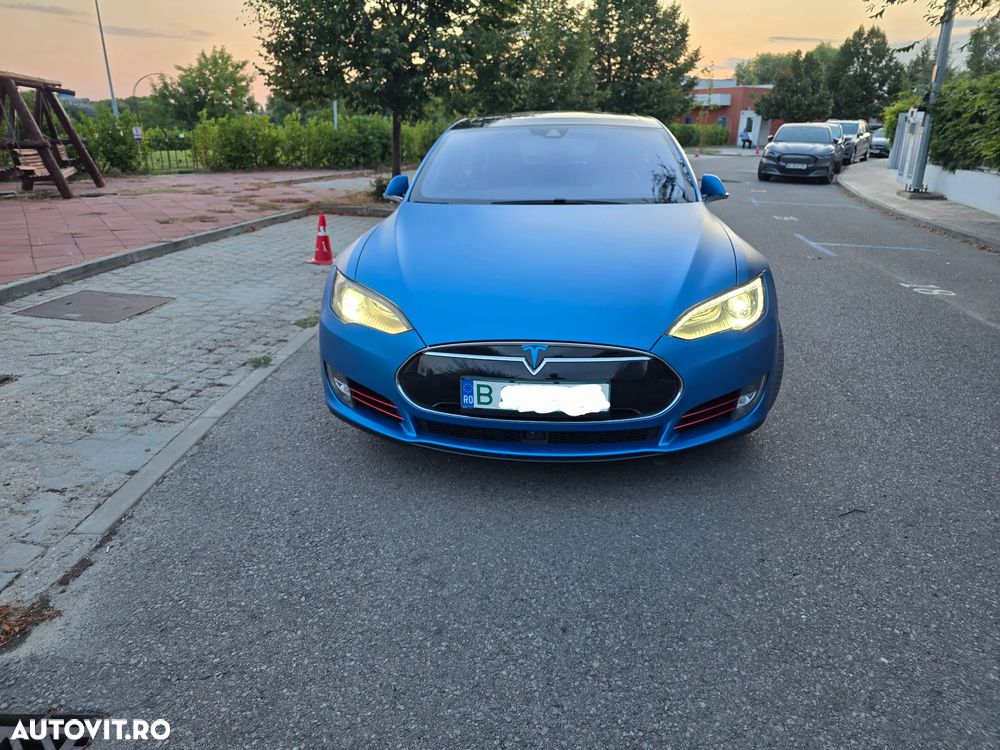 Tesla Model S 90D Allradantrieb Performance - 10