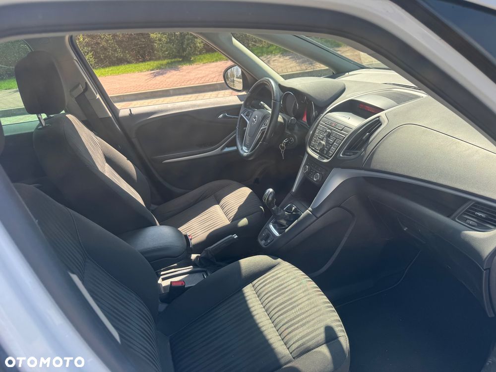 Opel Zafira Tourer 1.6 SIDI Turbo ecoFLEX Start/Stop Sport - 38