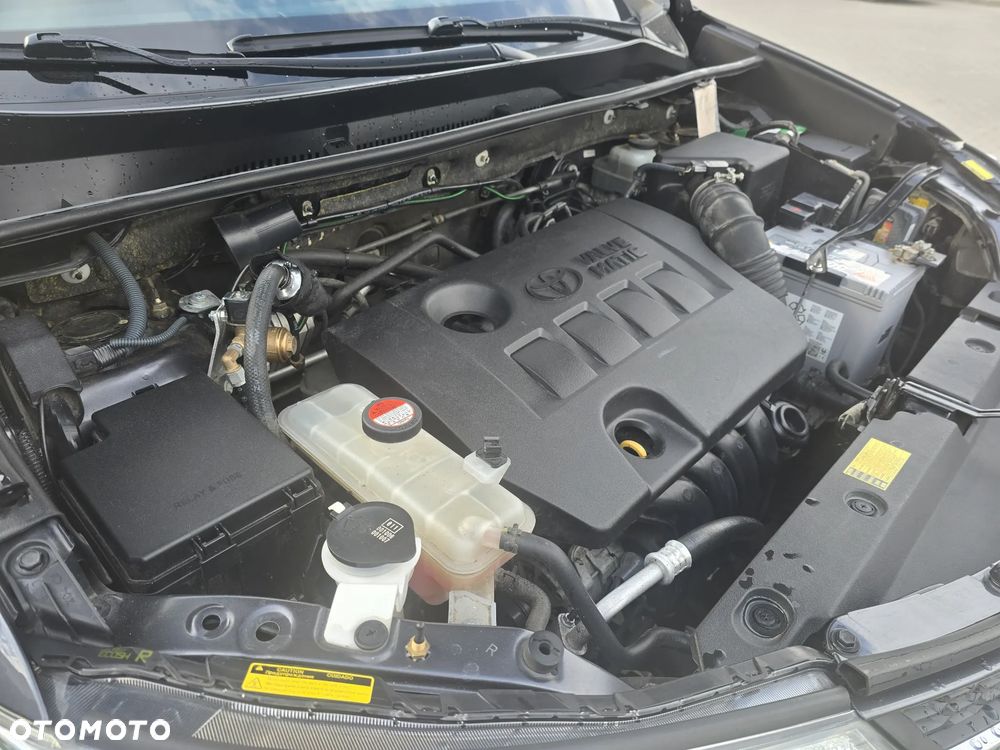 Toyota RAV4 2.0 Active EU6 - 10