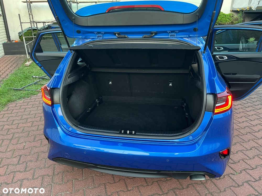 Kia Ceed 1.5 T-GDI M - 22