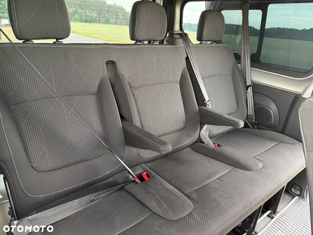 Nissan NV300 L2H1 2,9dCi (9-Si.) Premium - 10