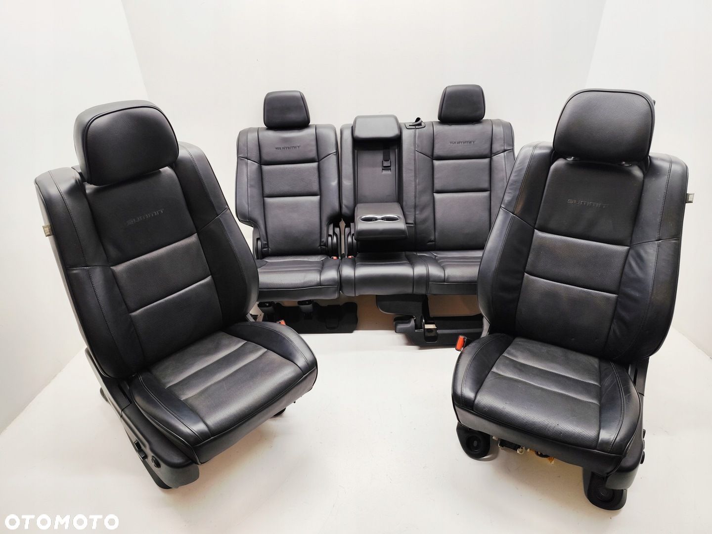 JEEP GRAND CHEROKEE WK2 SUMMIT FOTELE KANAPA MONITORY SKÓRA - 1