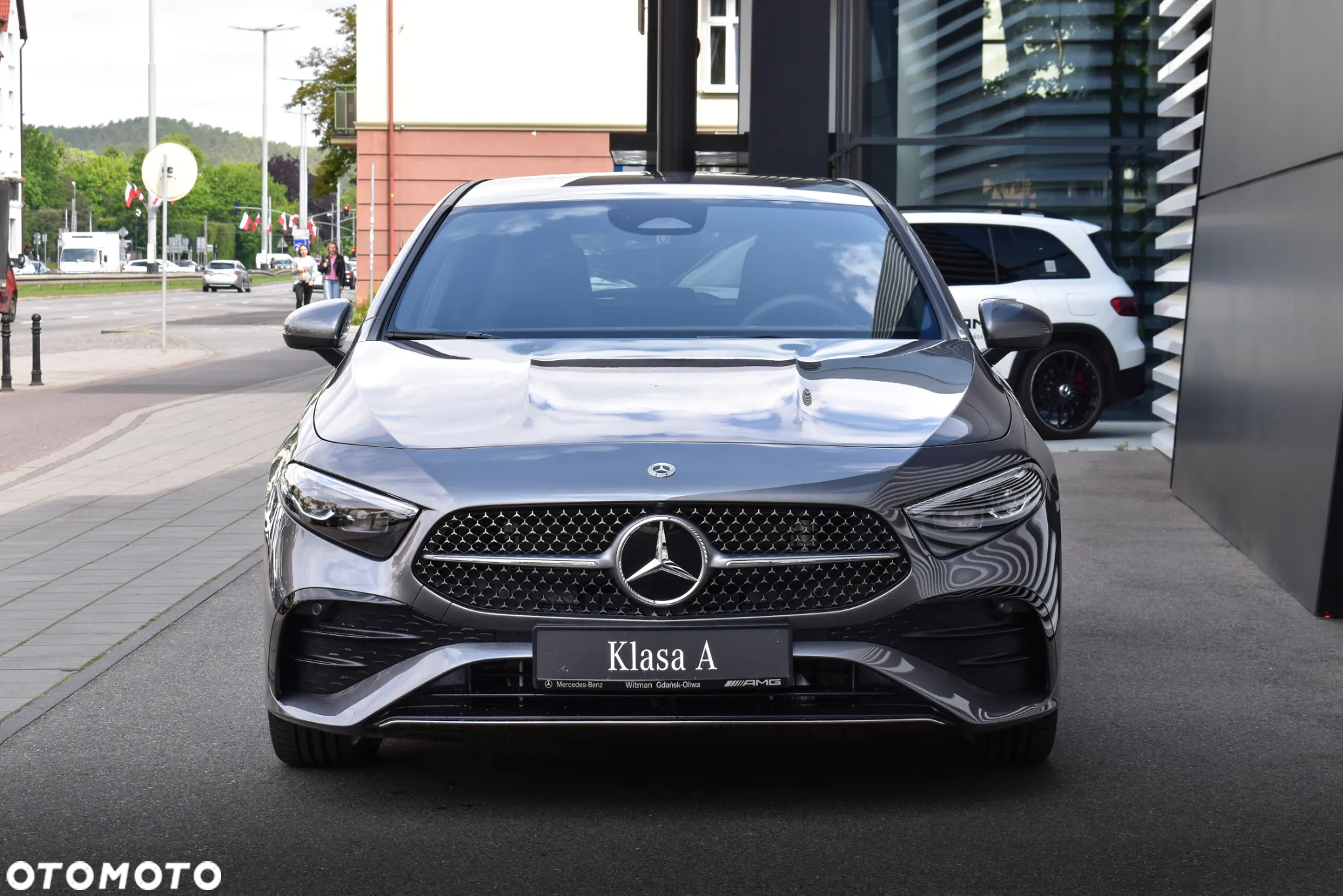 Mercedes-Benz Klasa A 180 7G-DCT AMG Line - 2
