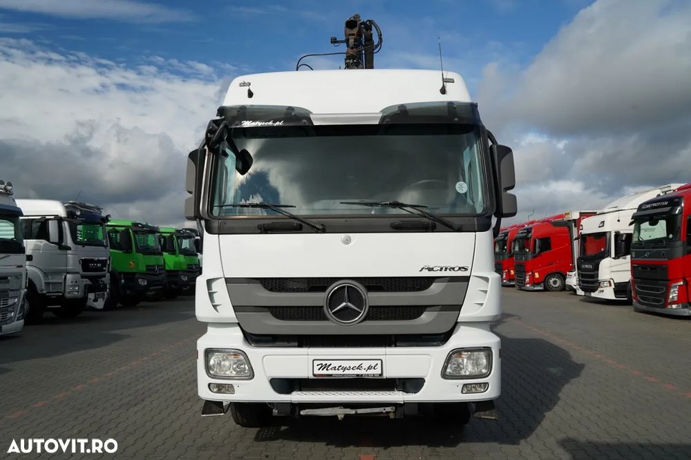 Mercedes-Benz / ACTROS 2548 / 6x2 / Combinație platformă rabatabilă - 6,5 m / Axă liftantă / + HDS FASSI / Rază de acțiune: 10,85 m / FIFTH FIFTH FIRST REAR / ROTATOR / FURCĂ PENTRU PALEȚI / Remorcă 6,5 m / SAF / - 3