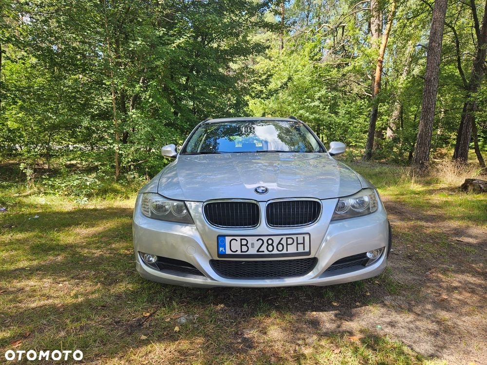 BMW Seria 3 320d DPF Efficient Dynamics Edition - 3