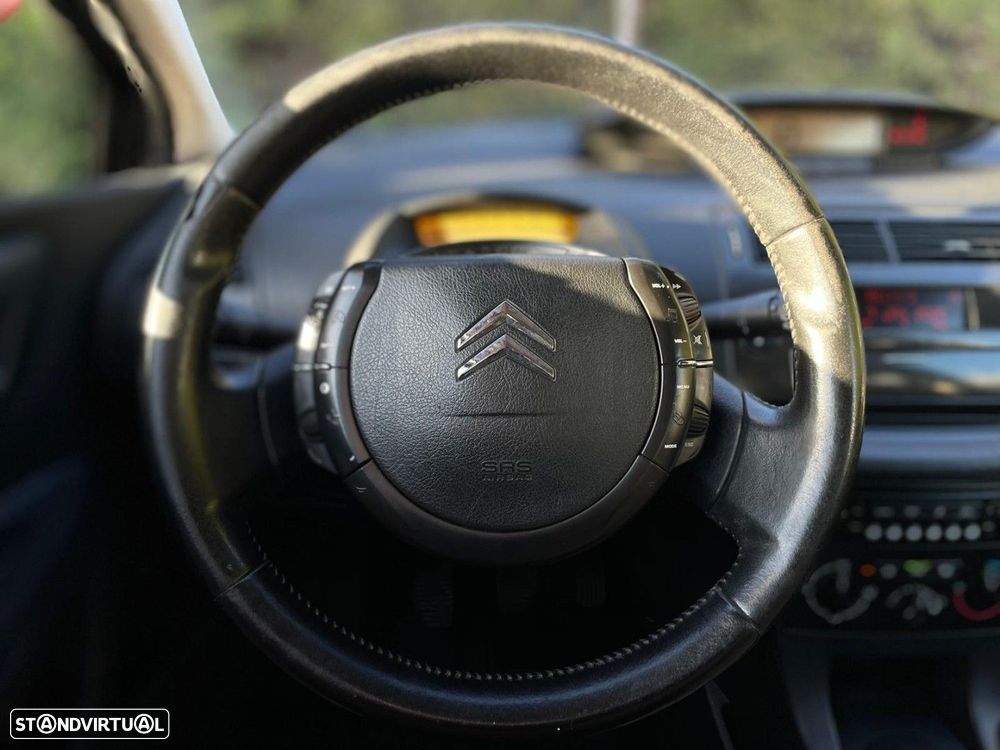 Citroën C4 1.6 HDi 110 VTR Pack - 12