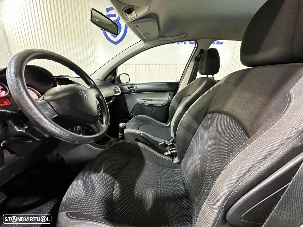 Peugeot 206+ 1.1 Urban - 9