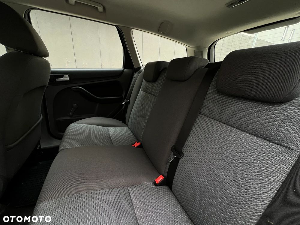 Ford Focus - 17